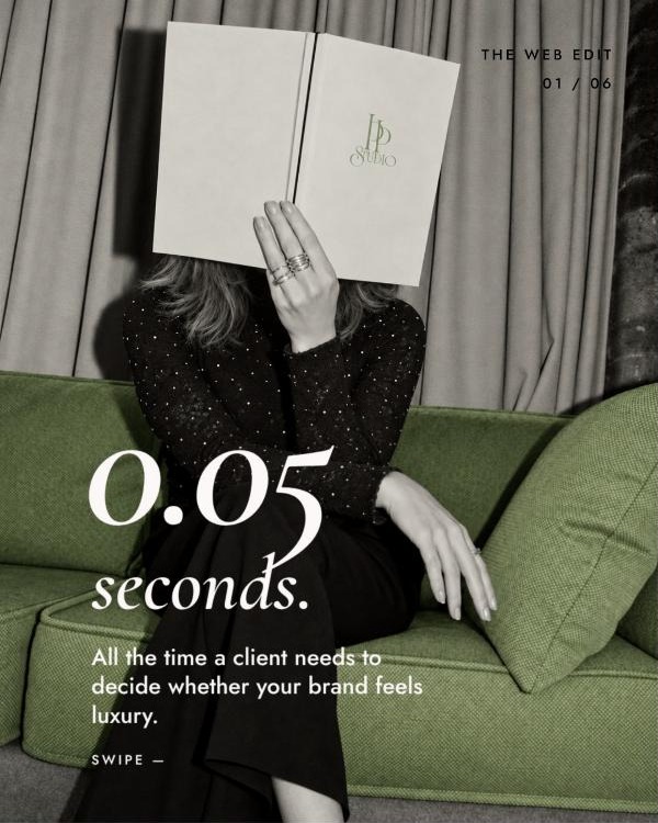 Pia Pucciarello on a green sofa, hiding behind an open PP Studio book, with the words 0.05 seconds